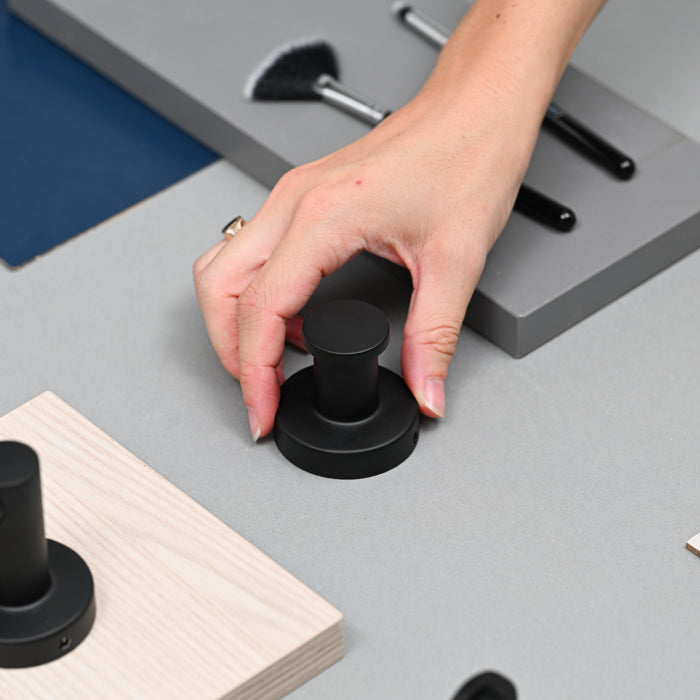 SONIA 185160 ASTRAL Percha Negro Mate