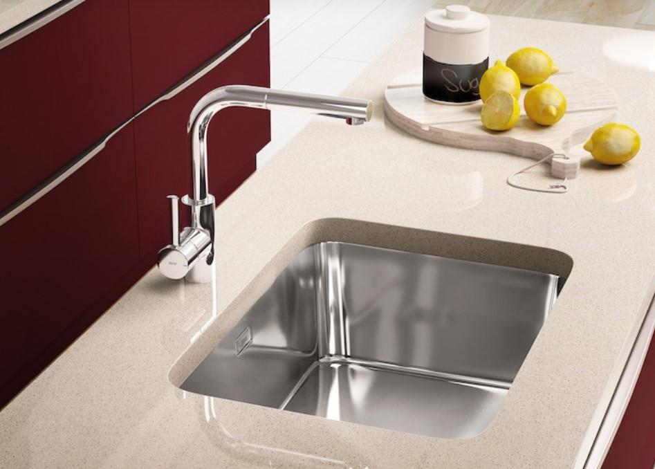 Grifo Monomando TARGA Cuadrado Extraíble Cromo Roca Sanitarios