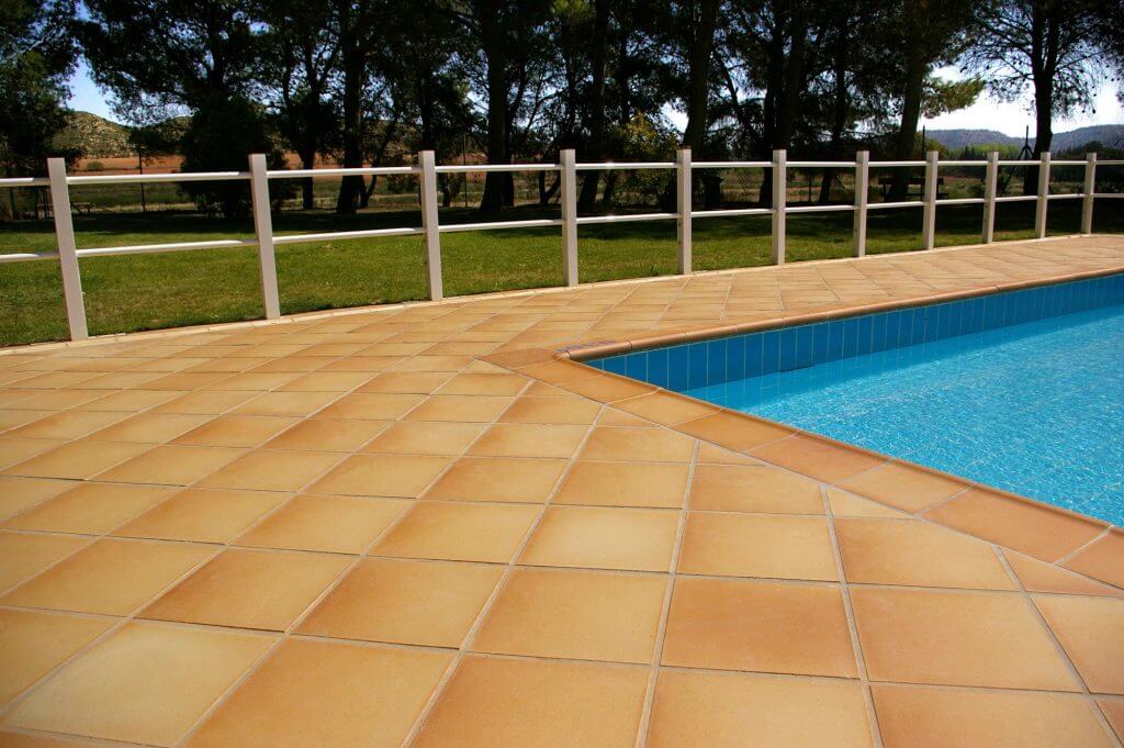 GRES DE ARAGON 900005 Base Natural Extrusionado 25x25