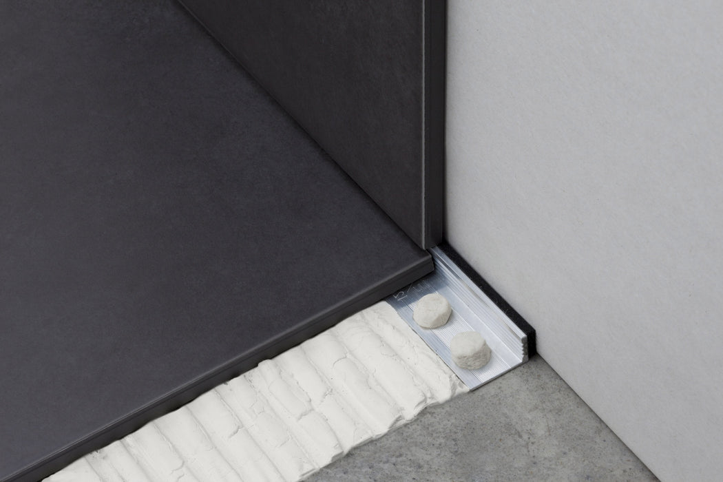 EMAC NOVOJUNTA METALLIC Perfil Perimetral 2,5 m