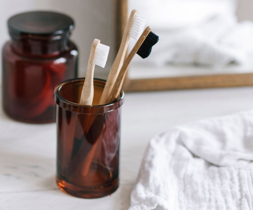 ANDREA HOUSE BA70103 Portacepillos De Baño De Cristal Moderno Marrón