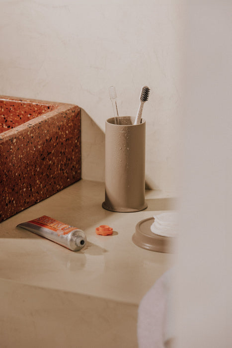 COSMIC WJC277A0051090 GEYSER Portacepillos Encimera Arena