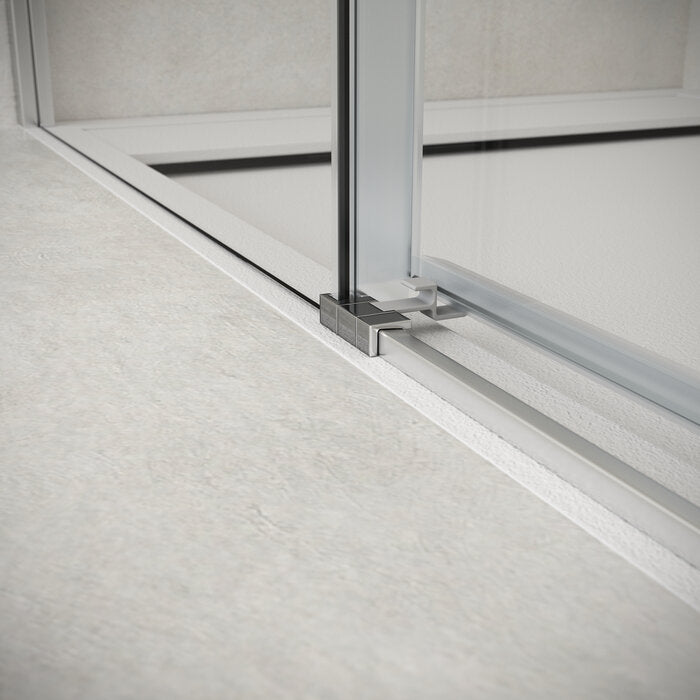 PROFILTEK SA-810 SALMA PLUS Front 1 sliding leaf + 1 fixed leaf. 8 MM Silver High Gloss* Transparent